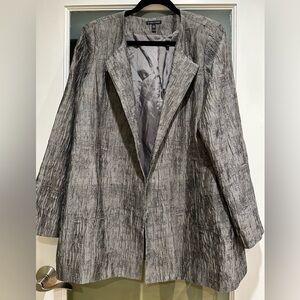Eileen Fisher Suit Jacket
Sz XL new w/out tags